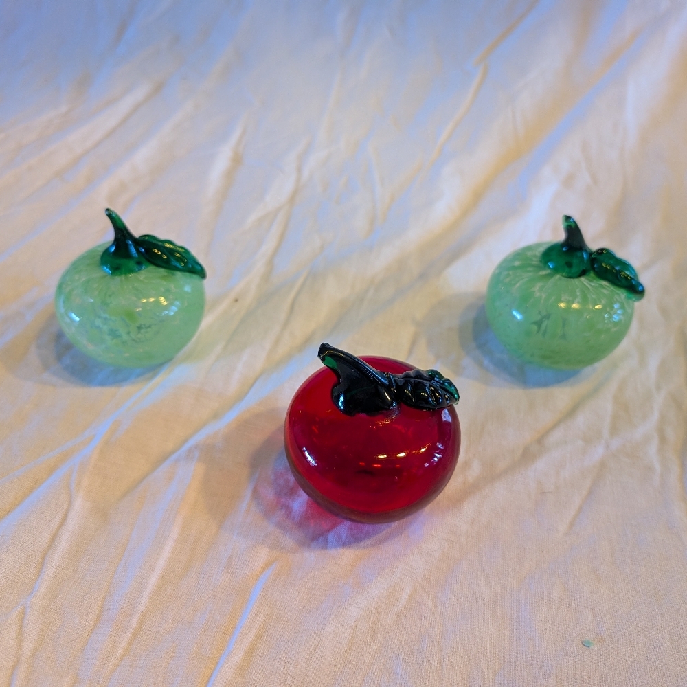 2/40$ Vintage Hand Blown Glass Fruit/ Apple Trio - Red and Light Green